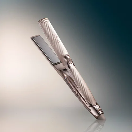 ReFa / リファ　ストレートアイロン プロ＋　★2025.10.8NEW★　2026年1月初売り対象商品：20%OFF（店頭でご予約をお願い致します。）
